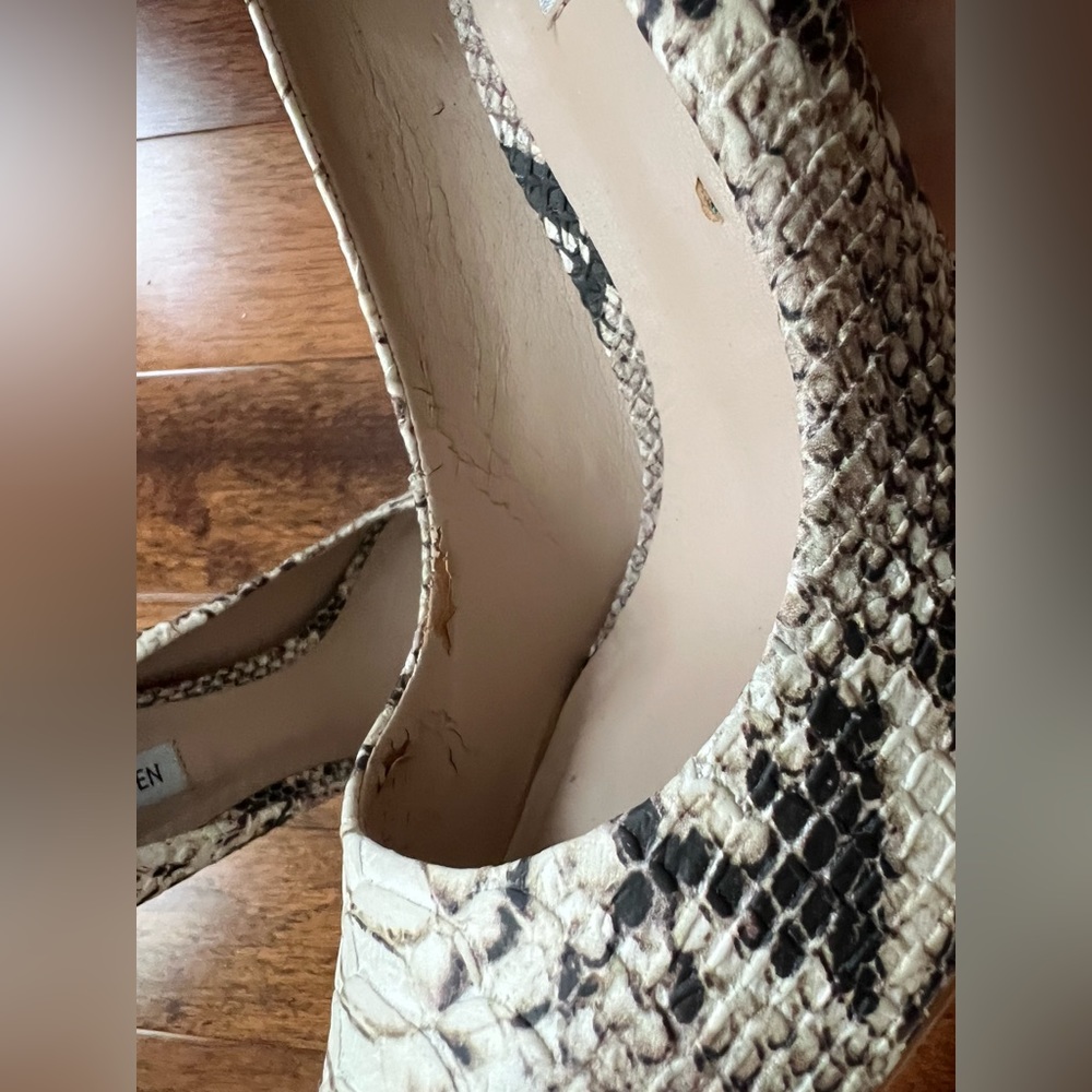 Steve Madden Snake Print Pumps - Picture 5 of 7